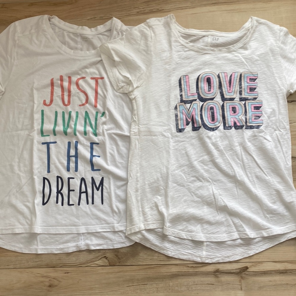Love by Gap Womens L Shirt Bundle.